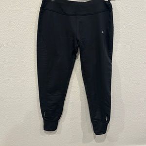 women’s nike fro fit sweats size medium
